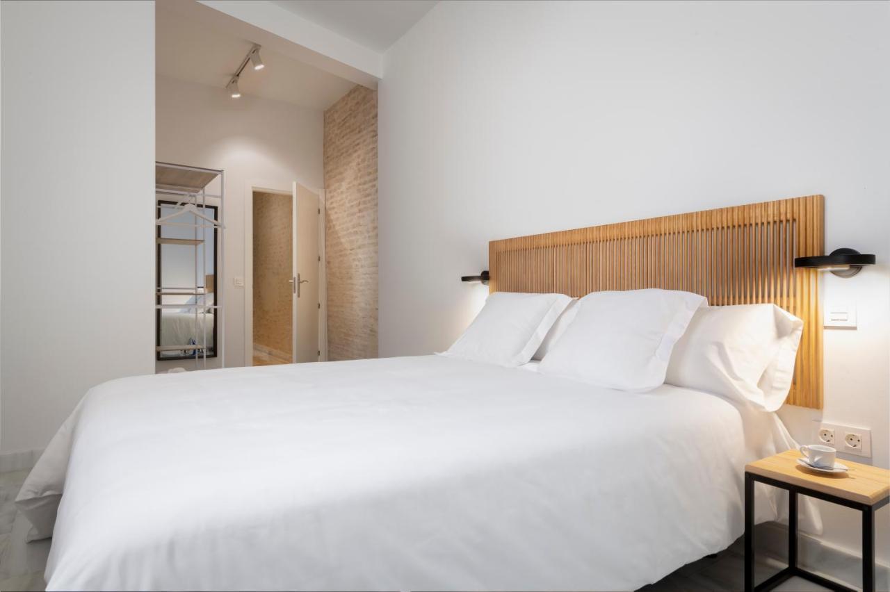 Magno Apartments San Gil - Shared Jacuzzi Sevilha Exterior foto