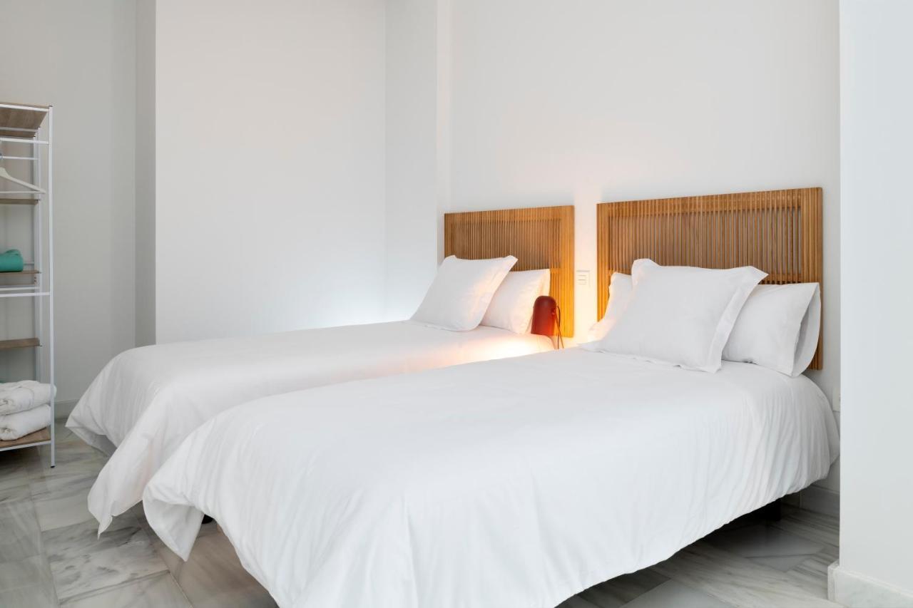 Magno Apartments San Gil - Shared Jacuzzi Sevilha Exterior foto