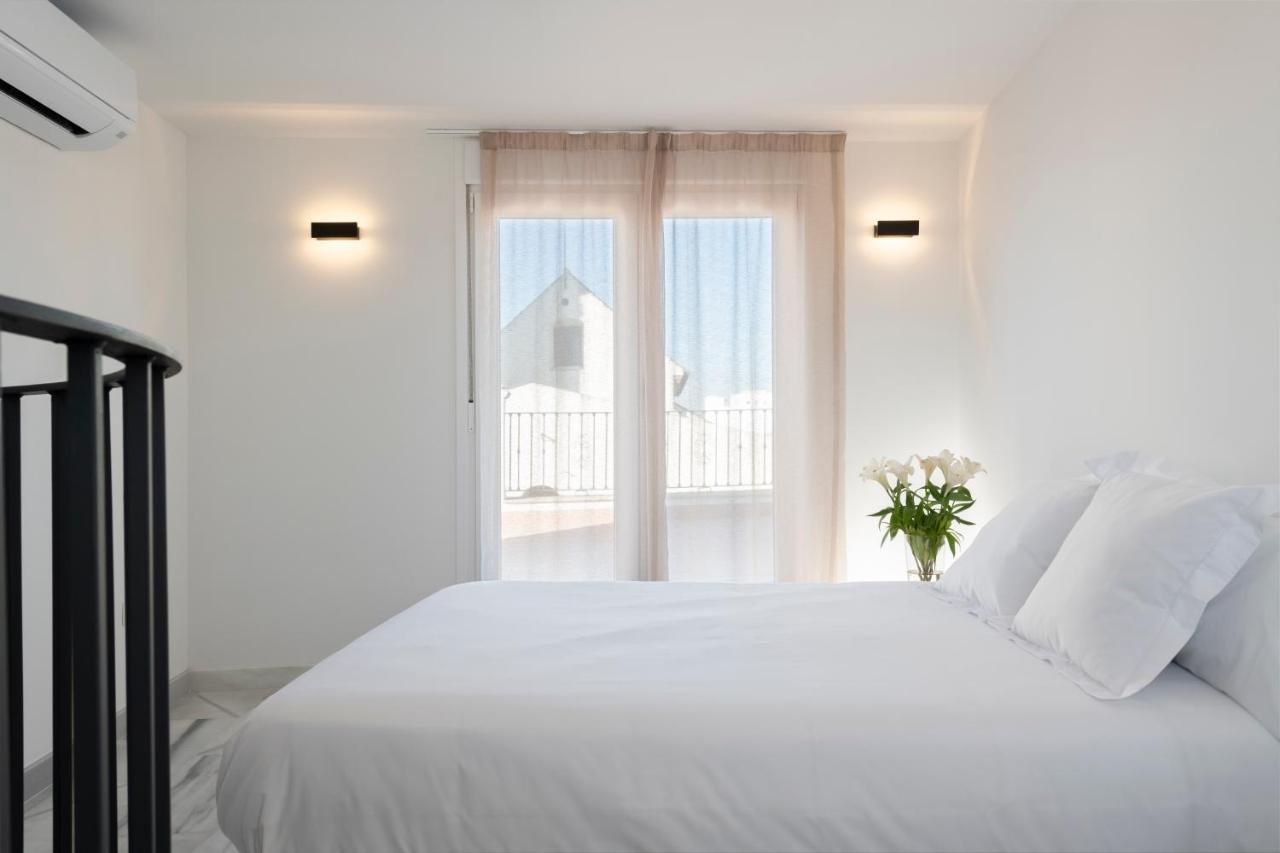 Magno Apartments San Gil - Shared Jacuzzi Sevilha Exterior foto