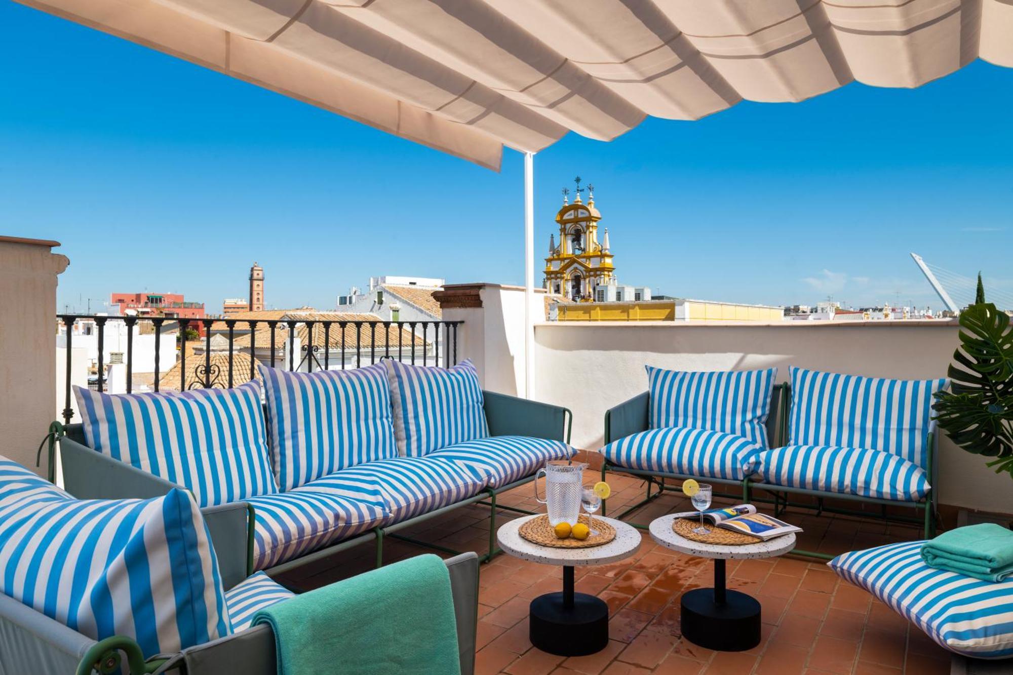 Magno Apartments San Gil - Shared Jacuzzi Sevilha Exterior foto