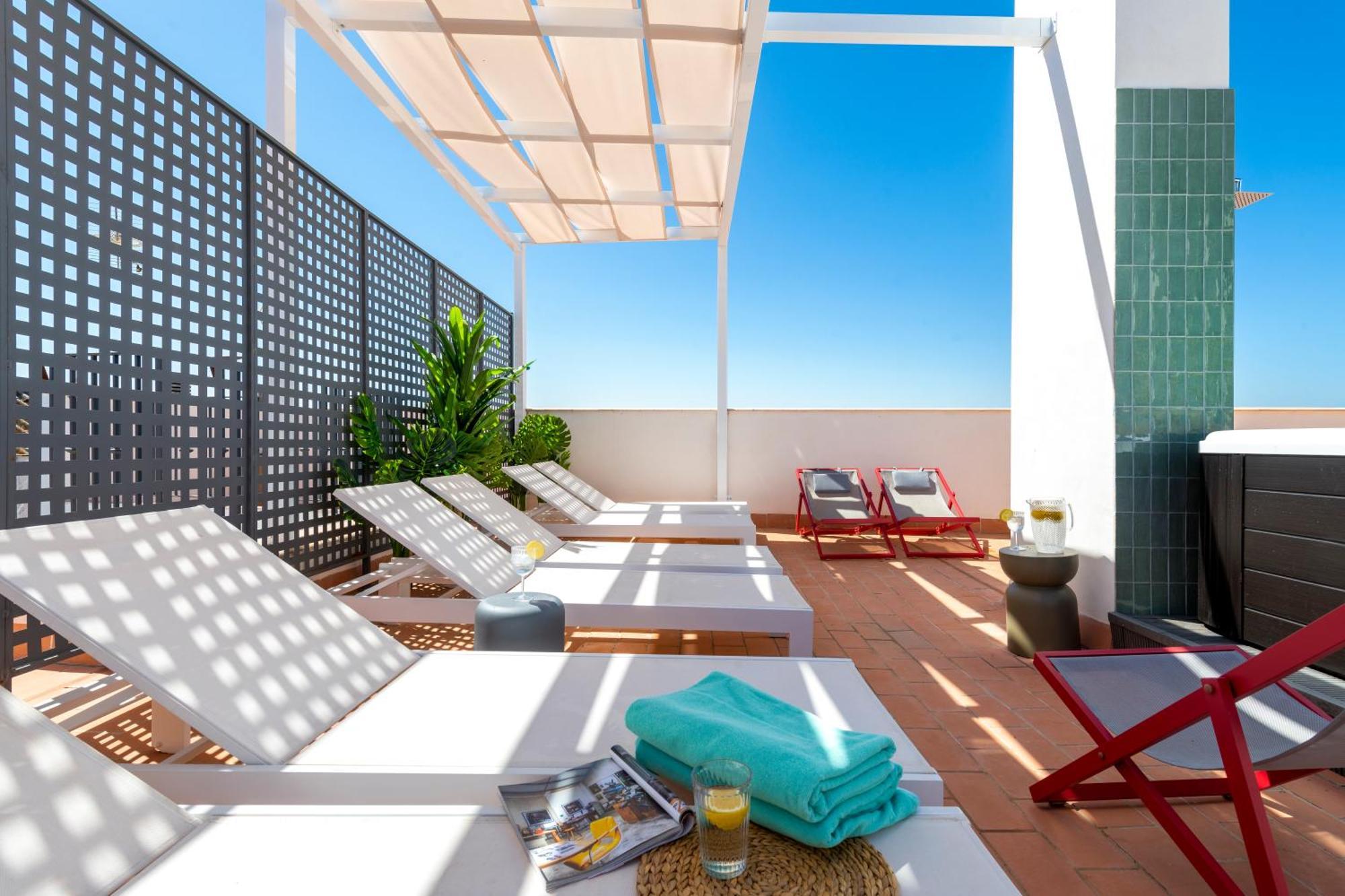 Magno Apartments San Gil - Shared Jacuzzi Sevilha Exterior foto